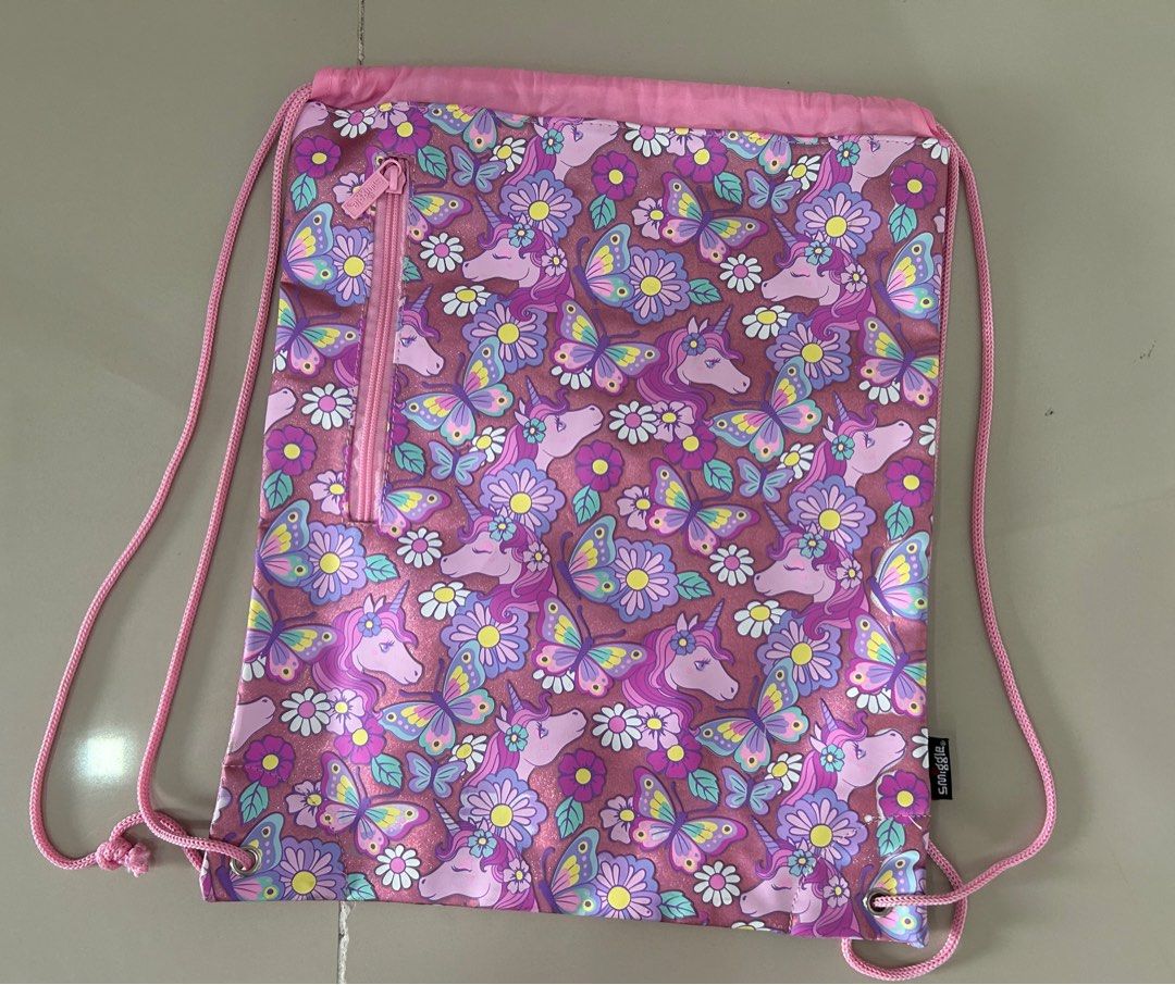Smiggle drawstring top bag with pocket