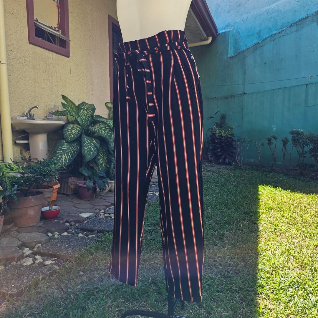 Striped High Waist Pants (Fixed Price, Pls Read Description) (Category: Other Bottoms) located in Las Pinas. Submitted by cursesandtea (Listing ID 1274253996, Image 3). Description: BRAND: Streetwear Society SIZE: Freesize (Best fits Medium) CONDITION: PRELOVED PAYMENT METHODS: Gcash/Paymaya/BPI *No COD for the cost of item. Please read description and check photos. Strictly NO RETURNS. Before placing an order, kindly make sure that you're 100% s