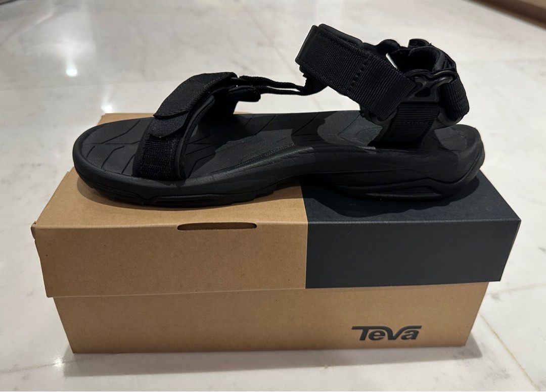 Teva hurricane cheap xlt2 cross strap