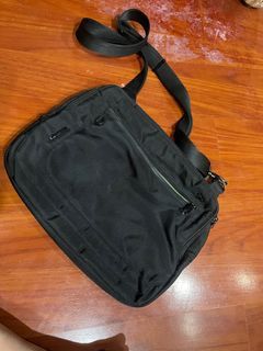 Travelon Anti-Theft Sling Bag