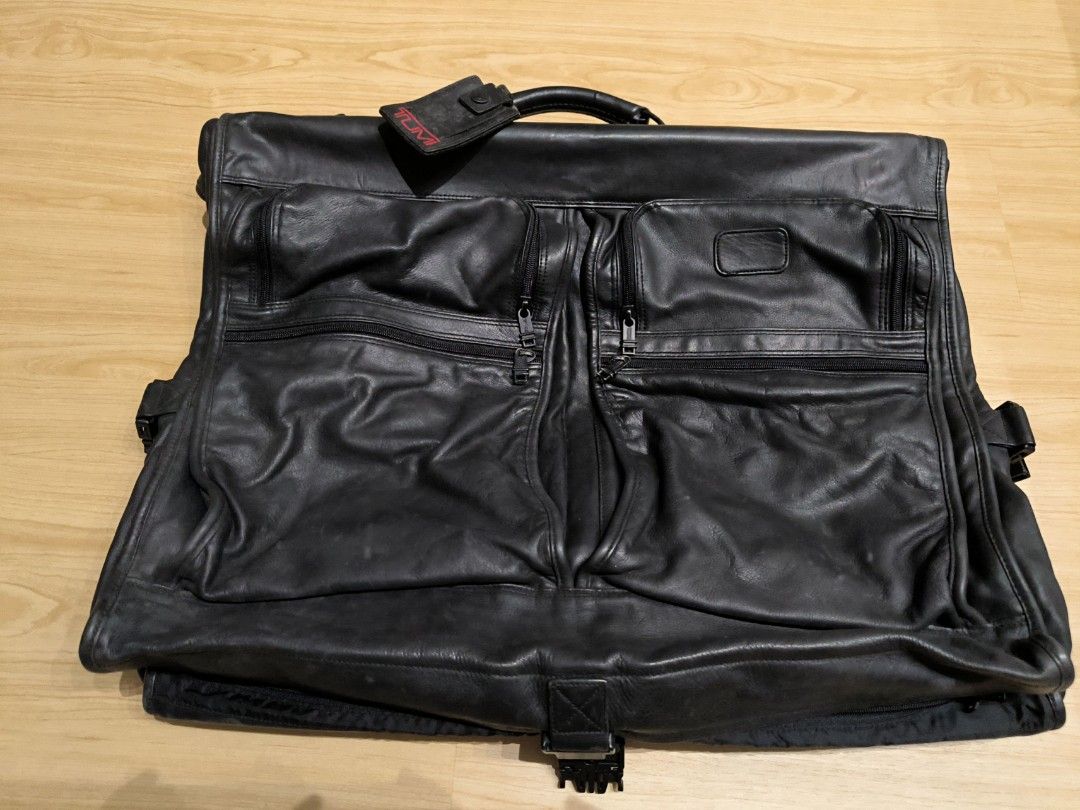 Tumi suit carrier sales
