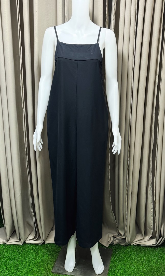 uniqlo drape jumpsuits, Women's Fashion, Dresses & Sets, Jumpsuits on