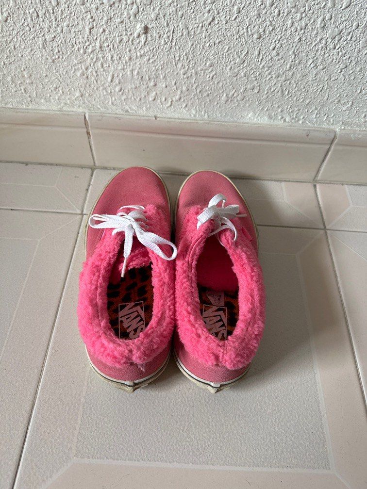 Fur vans pink cheap