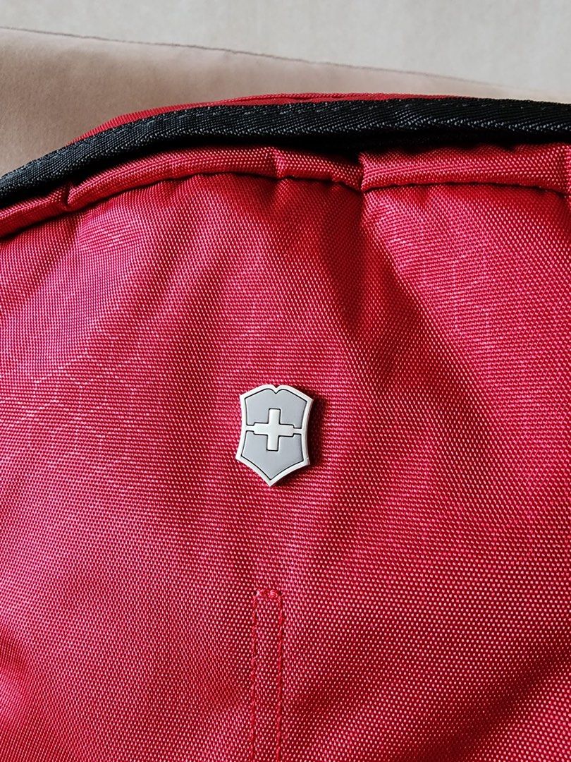Victorinox laptop backpack Carousell