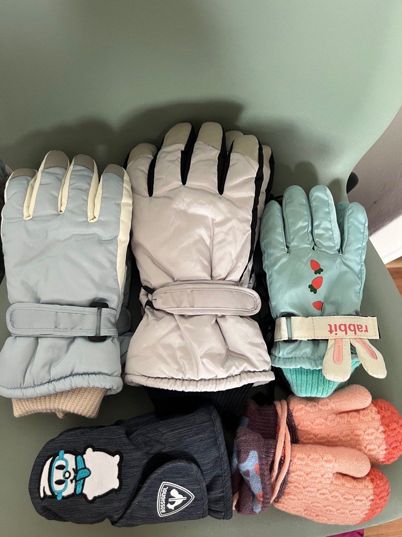 Girls snow gloves sales