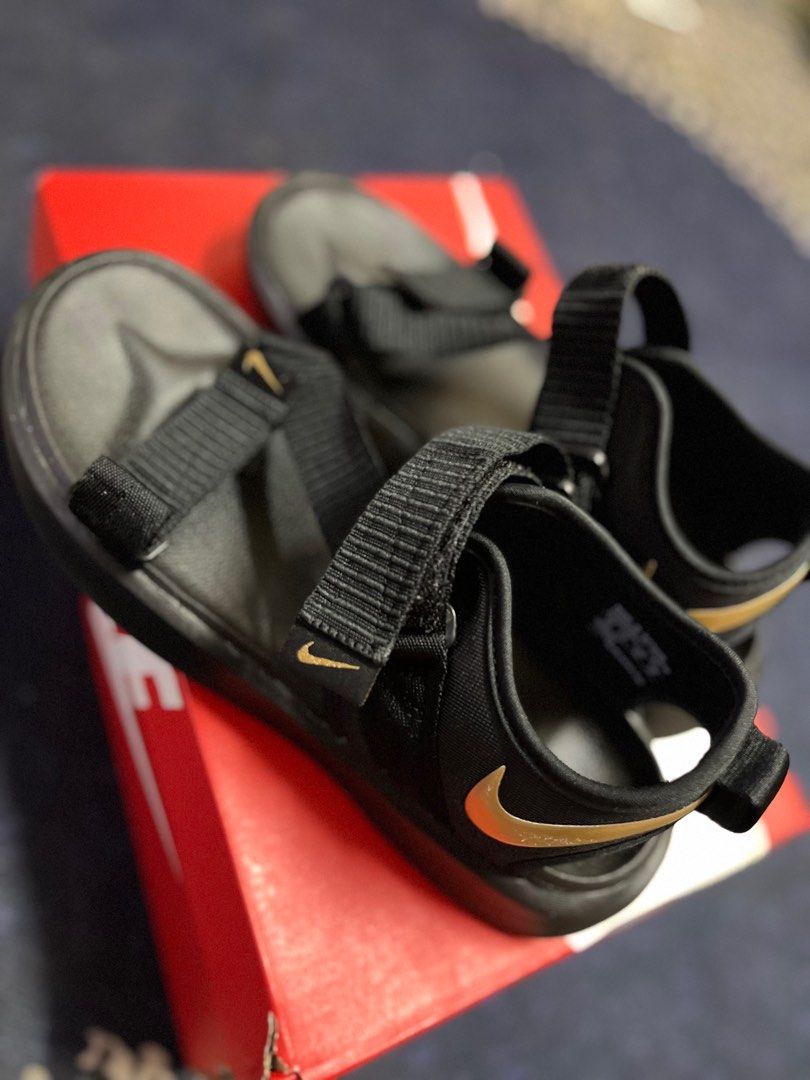 Women Nike Vista Sandal