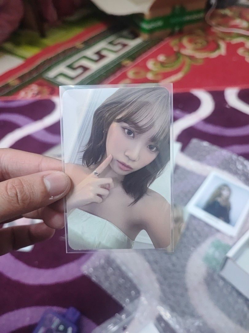 WTS LESSERAFIM CHAEWON 2024 SEASON GREETINGS, Hobbies & Toys