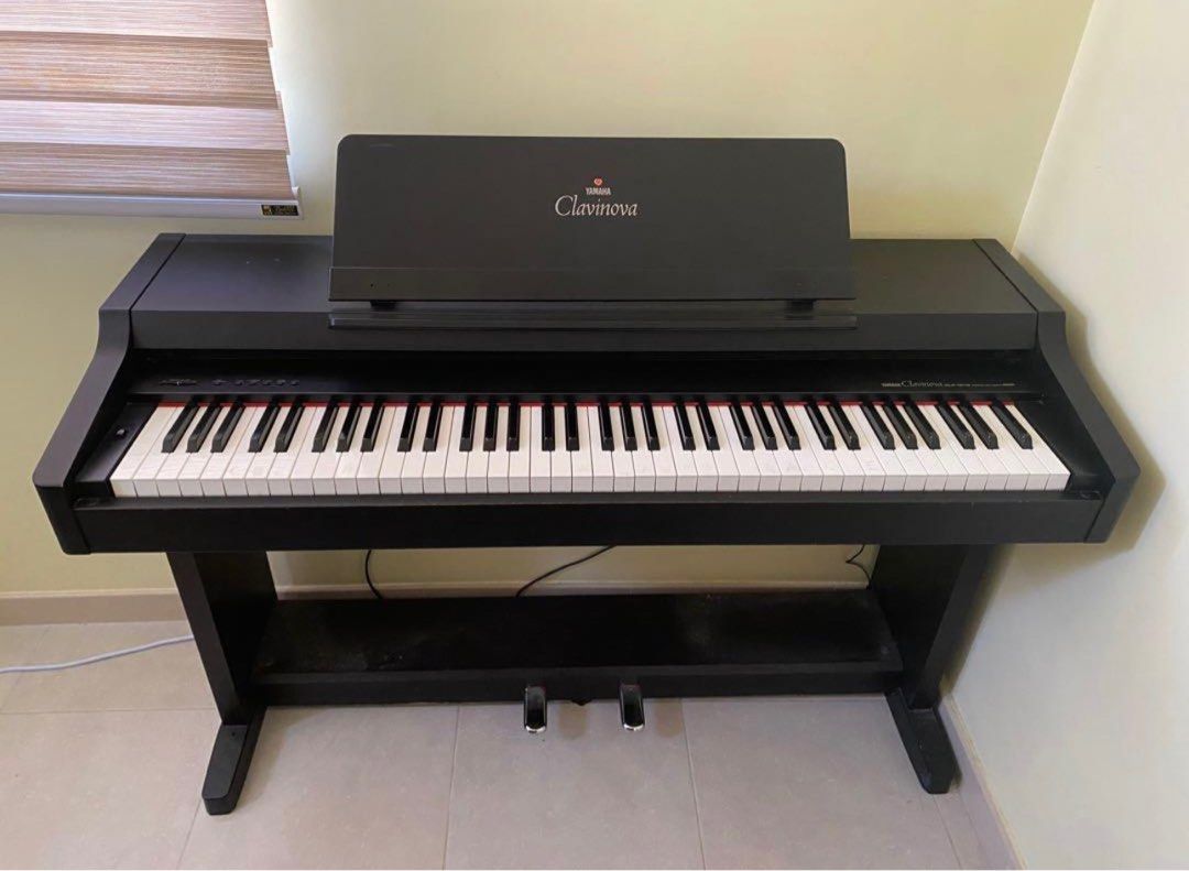Yamaha Calvinova CLP 121S