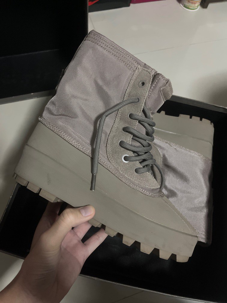 Yeezy discount moonrock boots