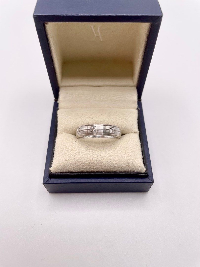 White gold 18k wedding ring discount
