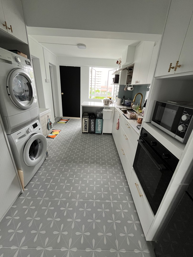 (Category: ) located in . Submitted by poppets (Listing ID 1274460580, Image 1). Description: .