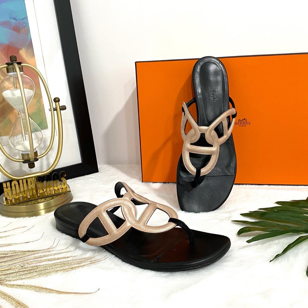 Hermes beach 2025 sandals