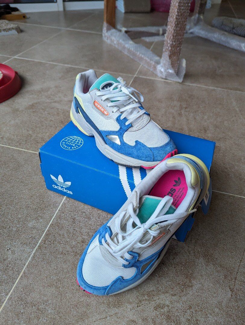 Adidas discount falcon 4