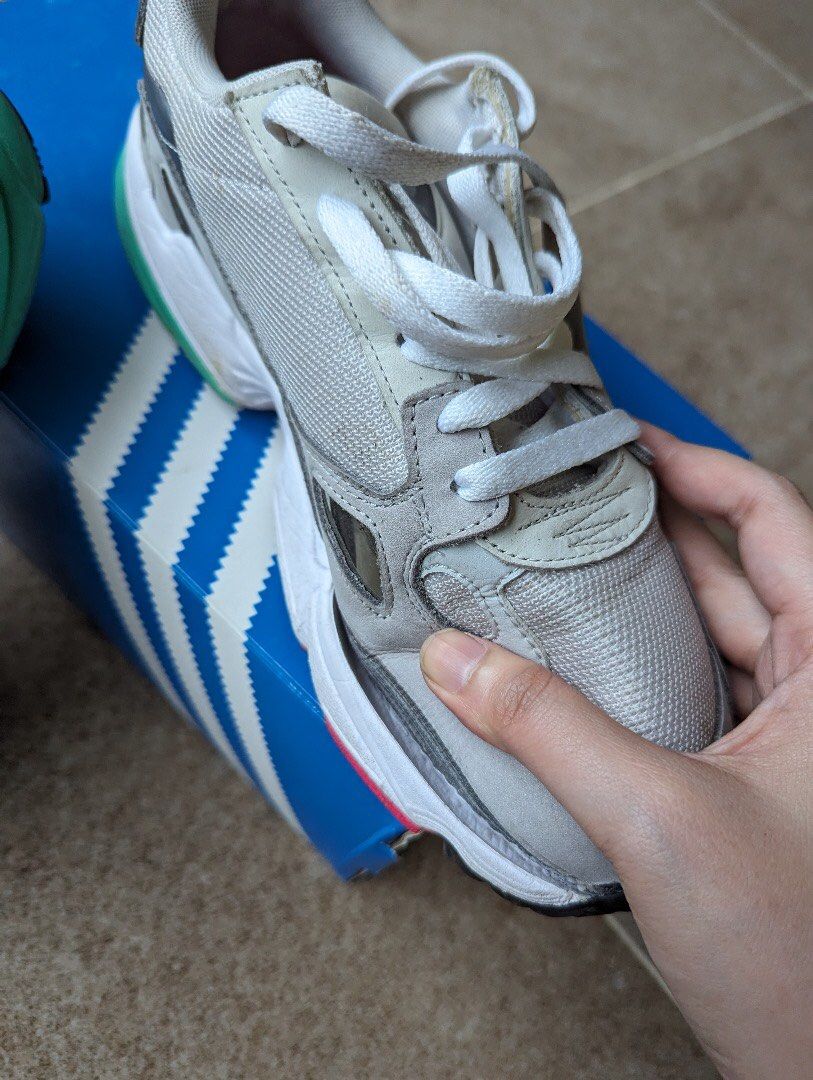 Adidas falcon grey green 2025