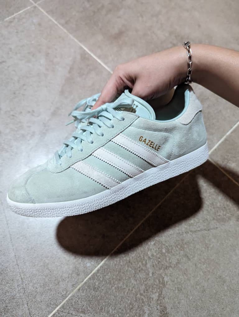 Light cheap green gazelles
