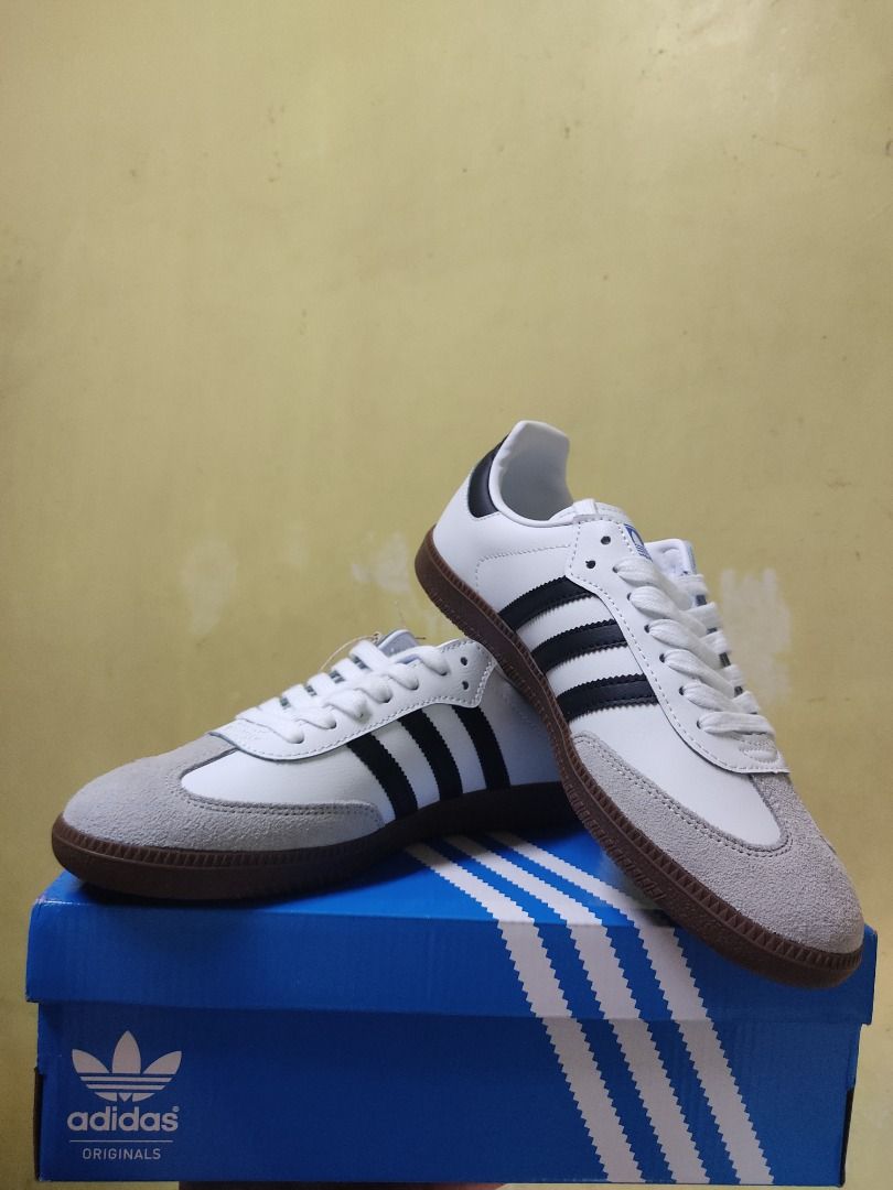 Adidas Samba OG Cloud White Core Black WMNS Size 9 UA Pair