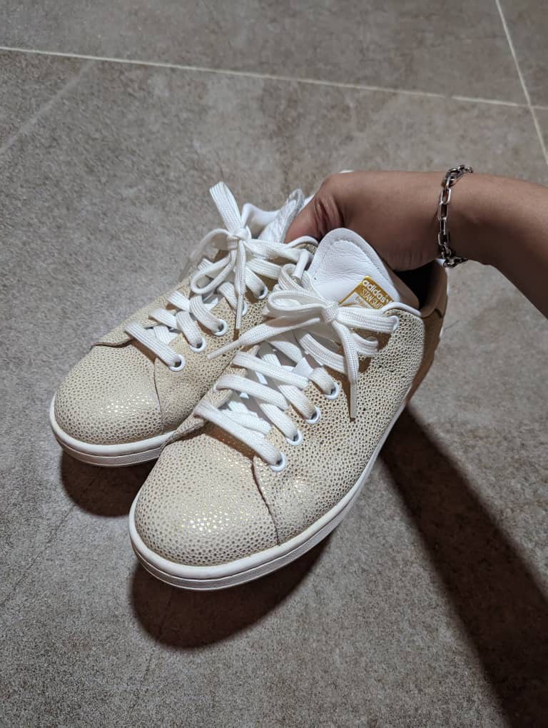 Stan smith white and gold online
