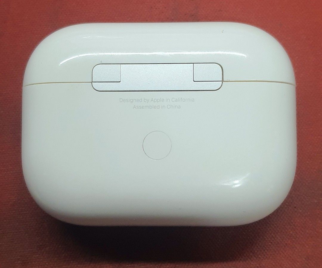 AirPods Pro (第1代) 專用MagSafe 充電盒, 手提電話, 電話及其他裝置
