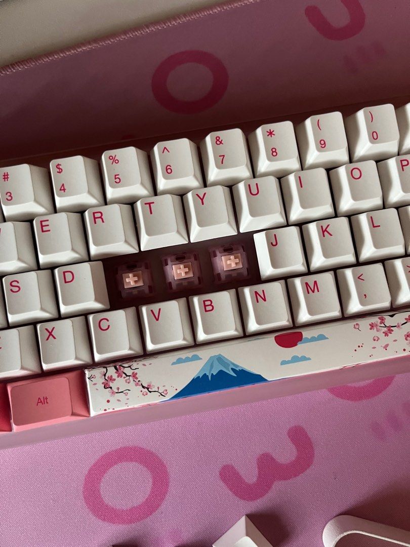 akko acr59 cnc acrylic keyboard pink fully built & modded, Computers ...