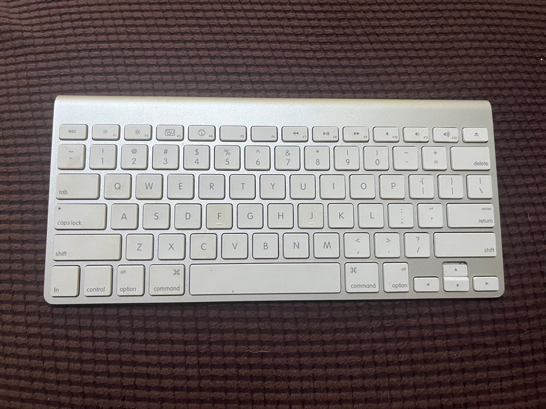 Apple Magic Keyboard, Computers & Tech, Parts & Accessories, Computer ...