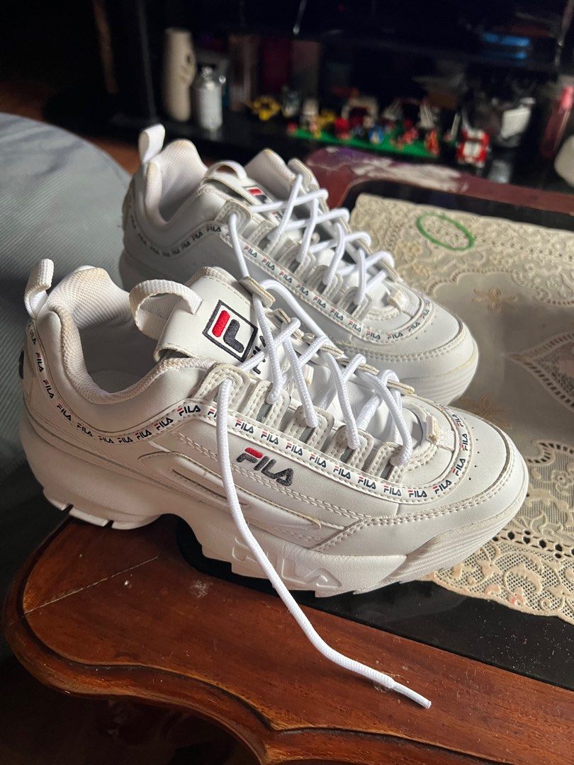 Fila disruptor shop 27