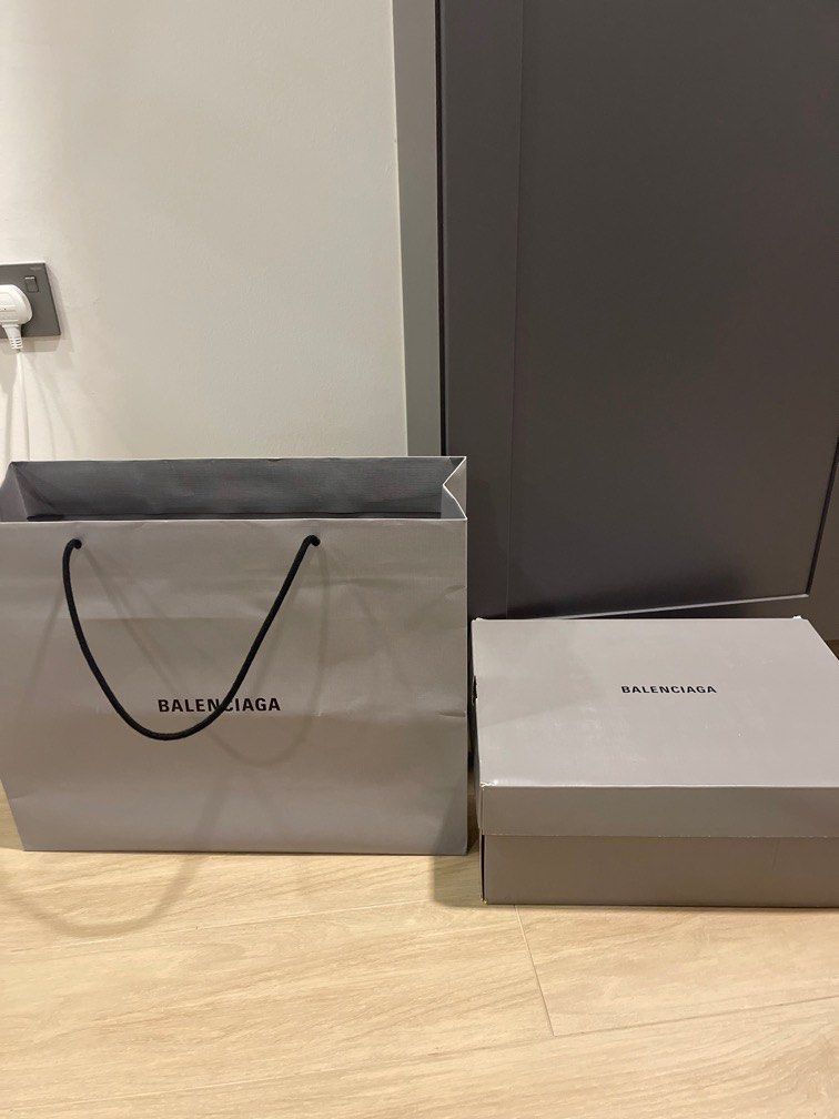Balenciaga dust bag and cheap box