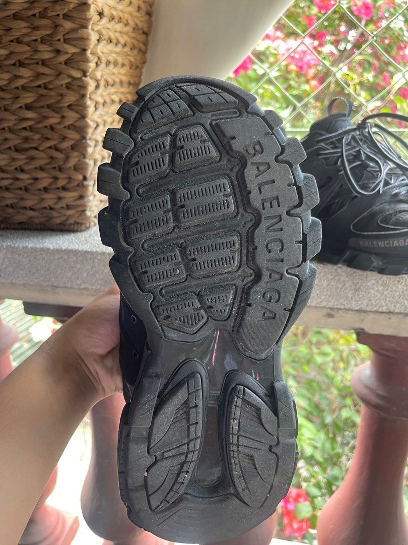 Balenciaga Track v3, Men's Fashion, Footwear, Sneakers on Carousell