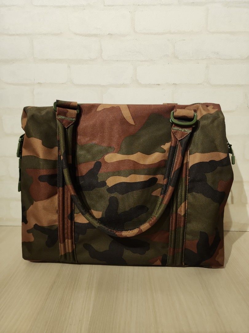 Herschel diaper sales bag camo