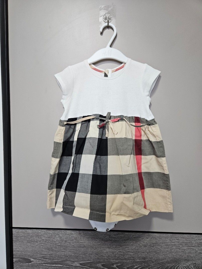 Burberry baby 2025 dress replica