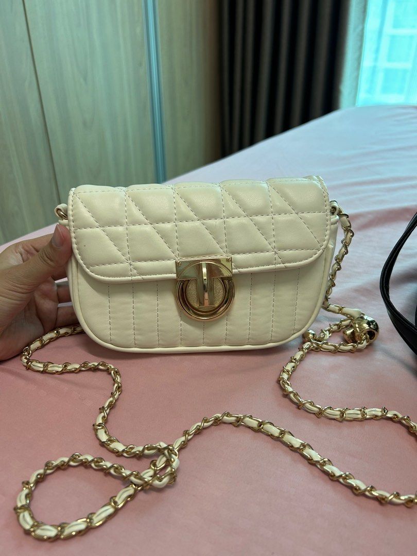 Combo store handbags prices