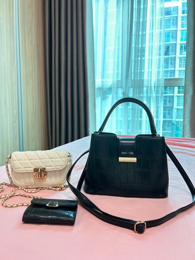 Combo handbags outlet prices