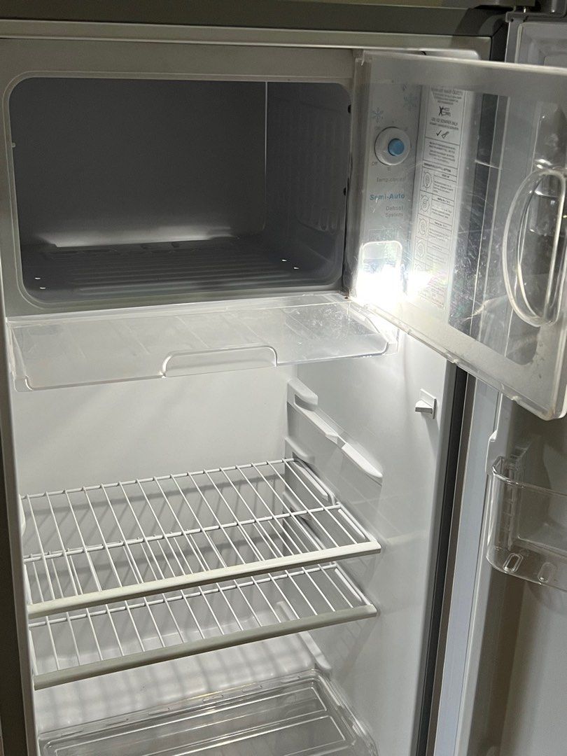 Condura Refrigerator Semi Auto Defrost, TV & Home Appliances, Kitchen