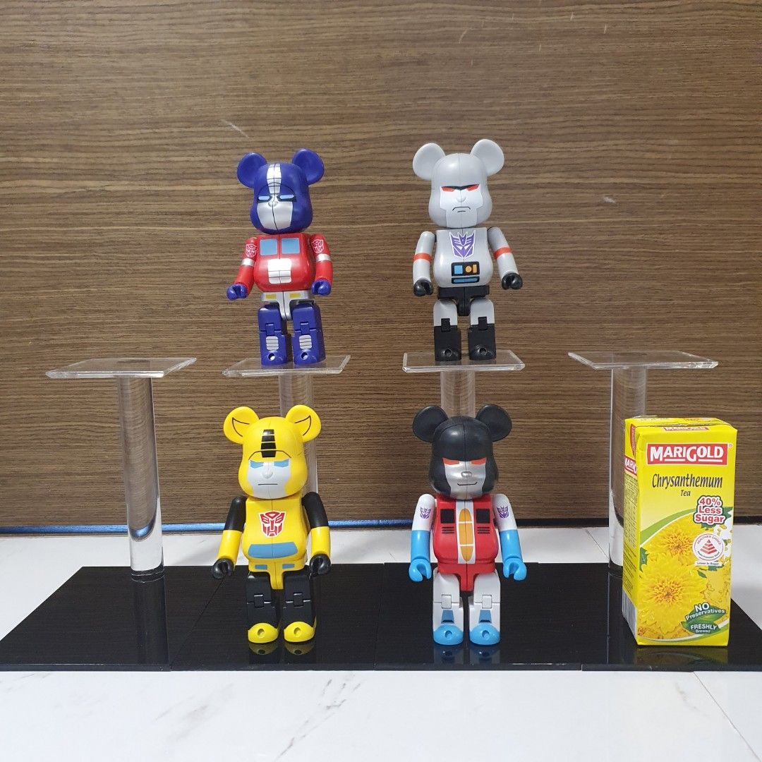 Display stand (Category: Toy Figures) located in Singapore. Submitted by pika266 (Listing ID 1274497549, Image 2). Description: These display stands are ideal for any figurines in your collection. Photo 1 shows the actual product and photo 2 shows how it looks with some figurines. Each display stand is priced at $8. If you do buy more, we could see how to provide bundle discount. Thanks for viewing! 😊.
