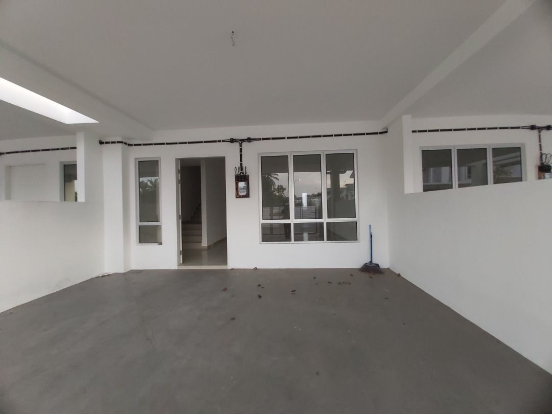 Double Storey Terrace Tiara Sendayan, Prescint 3, Davina, Property