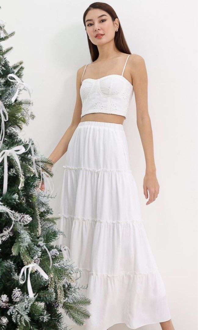 Petite tiered deals maxi skirt