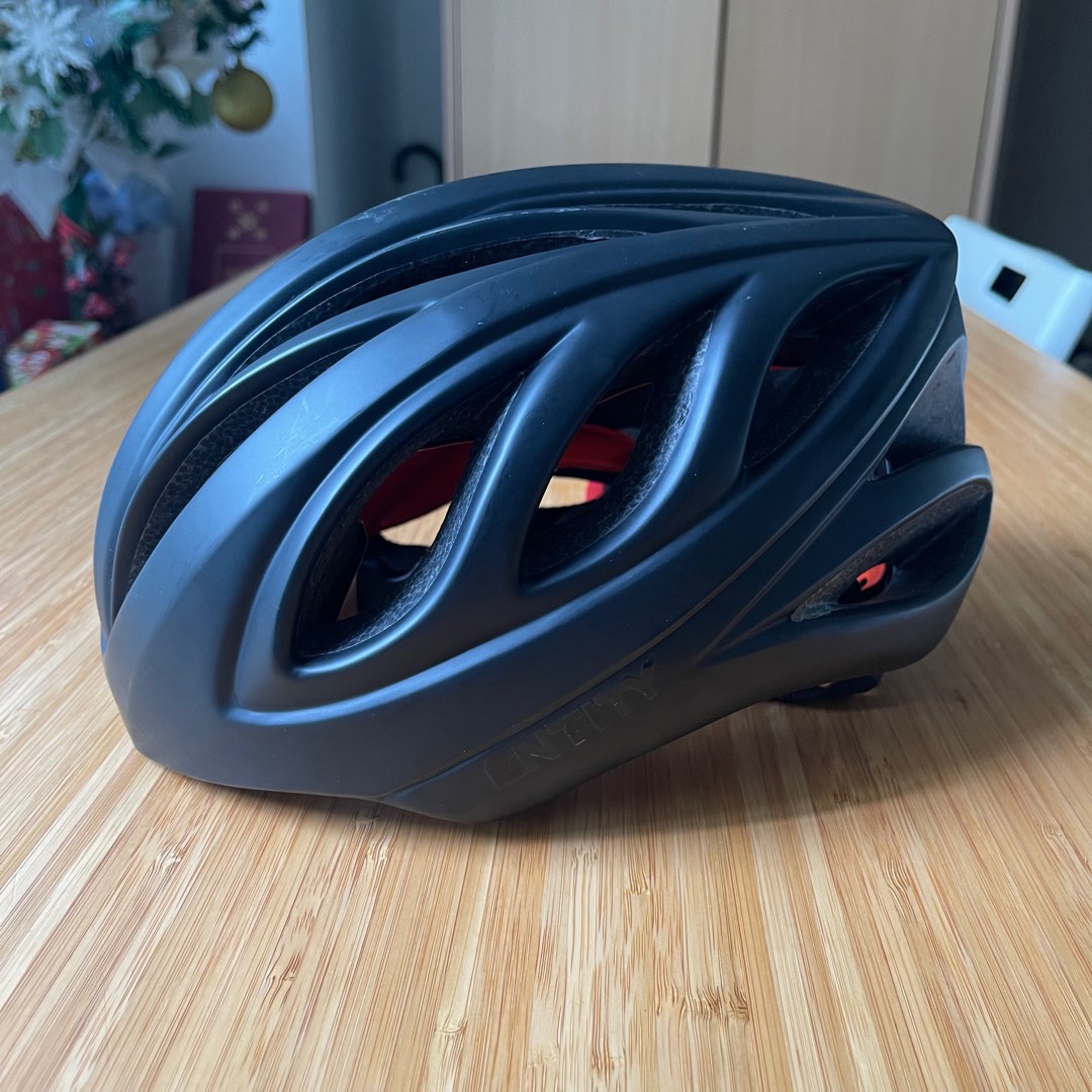 Entity Road Bike Helmet, Sports Equipment, Bicycles & Parts, Parts