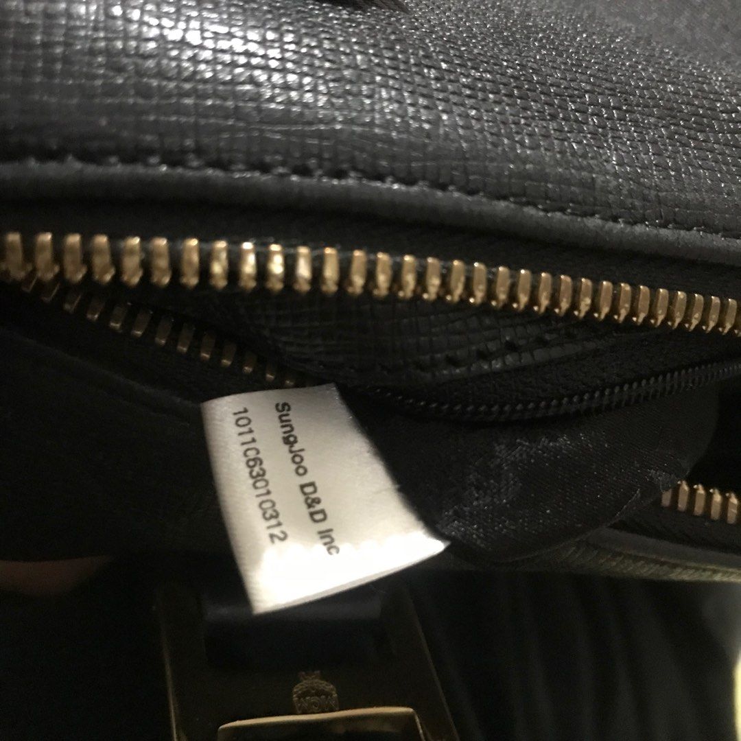 Esquire shoulder bag, Women's Fashion, Bags & Wallets, Shoulder Bags on