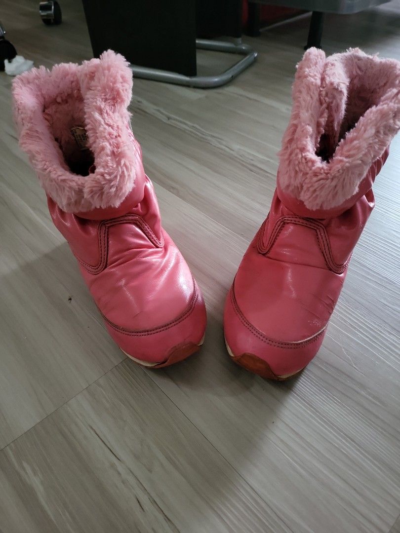 Fila pink winter shoe, Women's Fashion, Footwear, Boots on Carousell