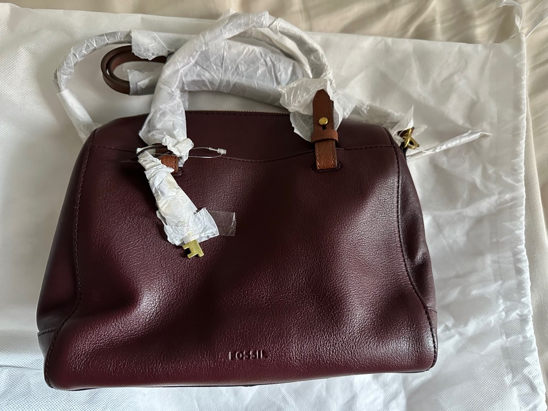 Fossil sling bag Women s Fashion Bags Wallets Shoulder Bags