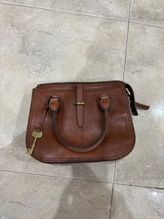 (Category: ) located in . Submitted by clearourwardrobe (Listing ID 1274529365, Image 1). Description: .