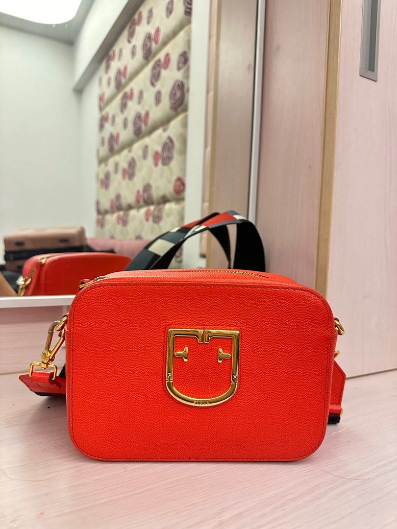 Furla 相機包 紅色 背5次而已 當初澳洲買500澳幣