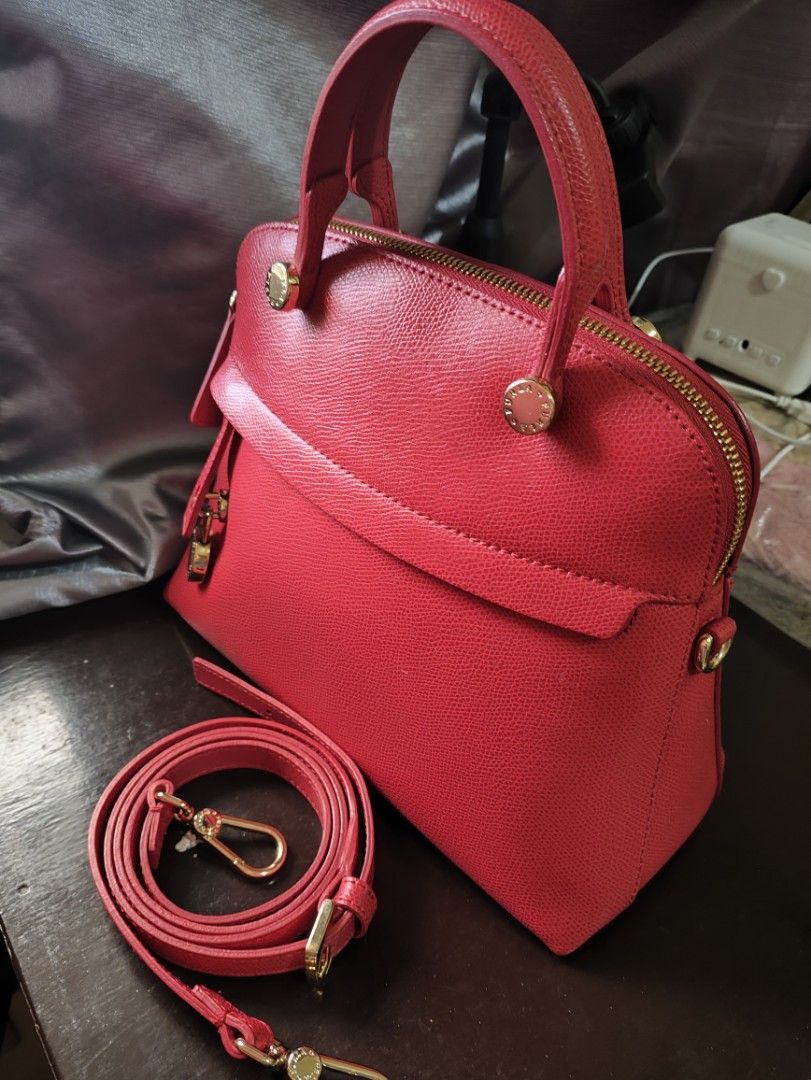 Furla piper -small in Red (Category: Luxury Bags & Wallets) located in Calamba. Submitted by starseed_lightworker (Listing ID 1274498587, Image 1). Description: 9/10 condition. with its own dust bag and care card..