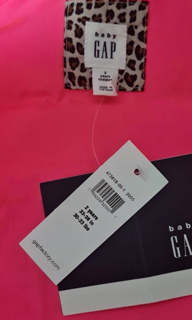 Gap Jacket (Category: Babies & Kids Fashion) located in Singapore. Submitted by karineee (Listing ID 1274539942, Image 3). Description: Brand New.