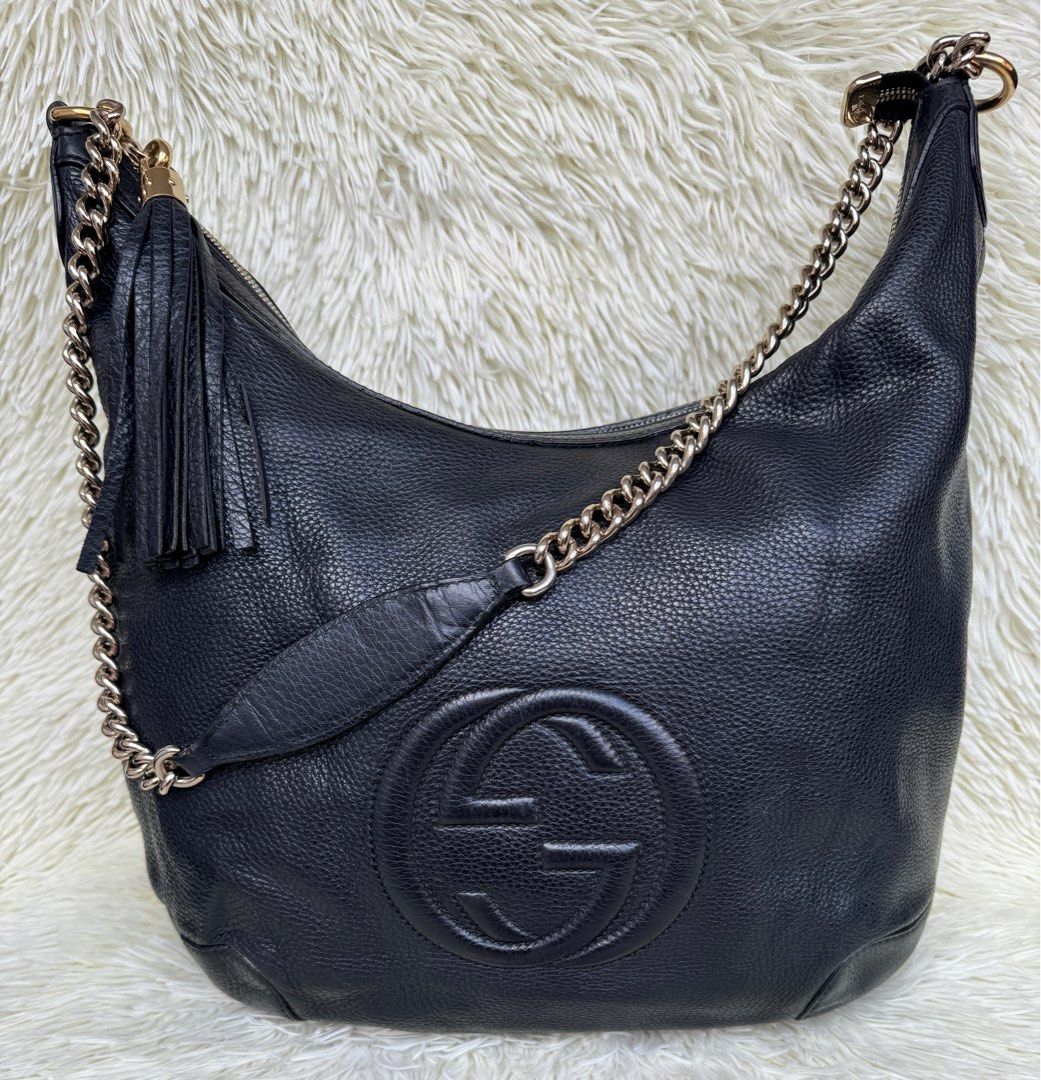 Gucci Soho Crossbody Bag (Category: Luxury Bags & Wallets) located in Las Pinas. Submitted by Le.Pattie.Luxe (Listing ID 1274474570, Image 2). Description: 💯% Authentic 𝐆𝐮𝐜𝐜𝐢 𝐒𝐨𝐡𝐨 𝐂𝐫𝐨𝐬𝐬𝐛𝐨𝐝𝐲 𝐁𝐚𝐠 🖤𝐏𝐡𝐩 𝟐𝟕𝐤🖤 ▪️8.8/10 condition w/ minimal stain inside ▪️Authenticated by B101Revue (see photo) ▪️Approx. Dimensions: 14.5 x 11-15 x 4in (LxHxW) ▪️Inclusion: dustbag 💯% authentic or your money back ✅DTI Registered ✅BDO Checkout