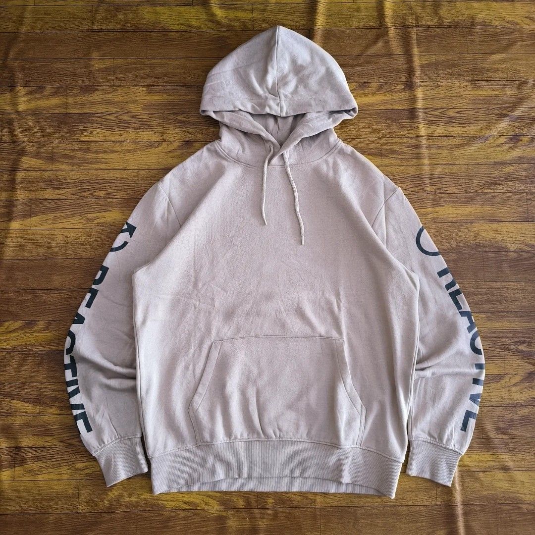 H M BEIGE HOODIE REACTIVE ORIGINAL Fesyen Pria Pakaian Baju Luaran di Carousell