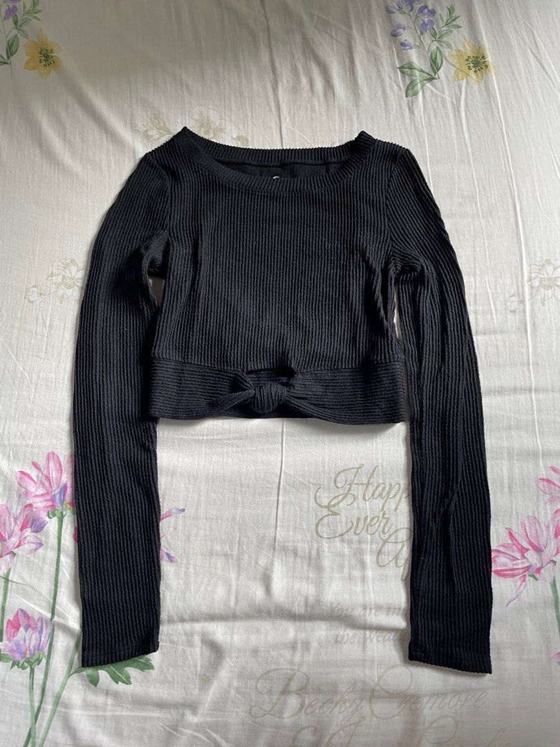 Hollister black deals long sleeve