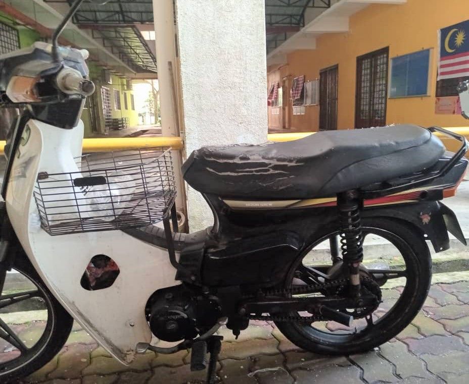 Ex5 motorbike store
