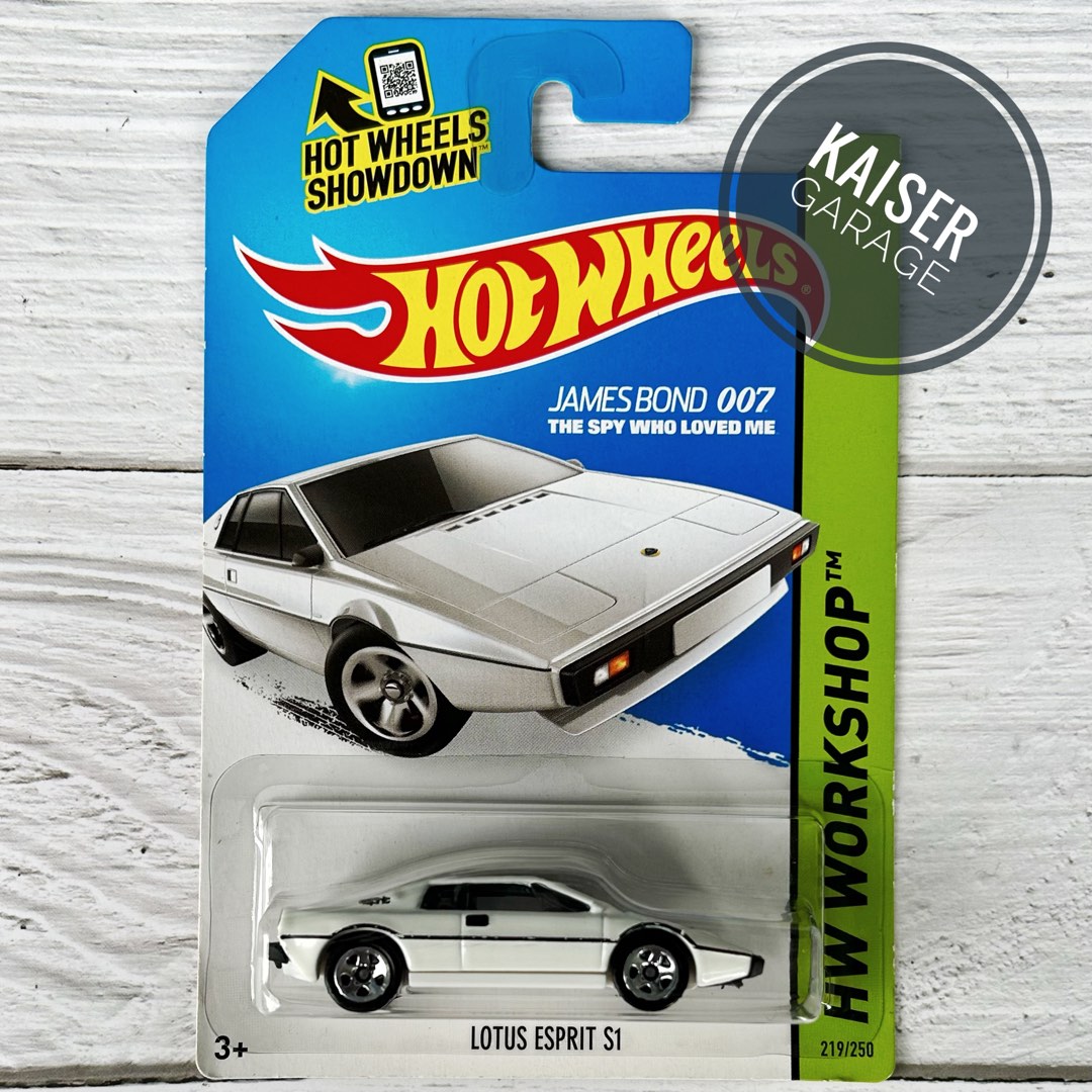 Hot Wheels Lotus Esprit S1 White James Bond 007 Edition