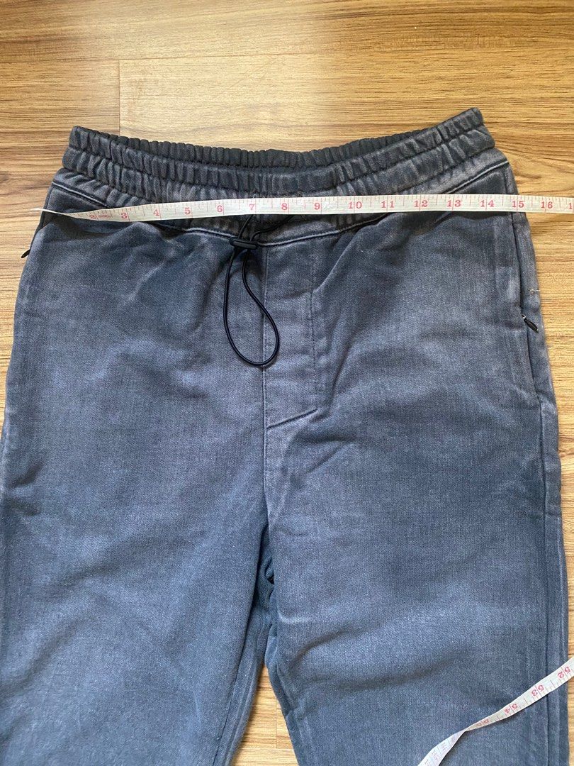 HSO Vintage wash sweatpants (Category: Sleep and Loungewear) located in Manila. Submitted by saintfernando (Listing ID 1274430312, Image 3). Description: Size Medium (Fits 26-30 Waist) Slim Fit 700 Pesos.