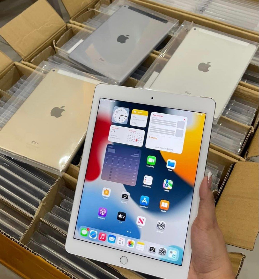 Ipad Air 2 128gb wifi (Category: iPad) located in Manila. Submitted by faye31 (Listing ID 1274438900, Image 2). Description: Sale tayooo!!! Until dec 31 lang ganto price!! 128gb presyong 64gb na!!! Until dec 31 only. iPad air2 128gb-7,499 only Free case pa! Good as brandnew no dents Latest ios 15.7 lahat pwde ma download No issue with warranty Big screen with fingeprint Front and back camera solid Pwede pang office Pwede students and teachers Pwe